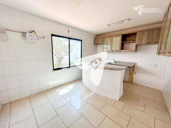 Imagem Casa com 5 Quartos à Venda, 747 m² em Engenheiro Luciano Cavalcante - Fortaleza