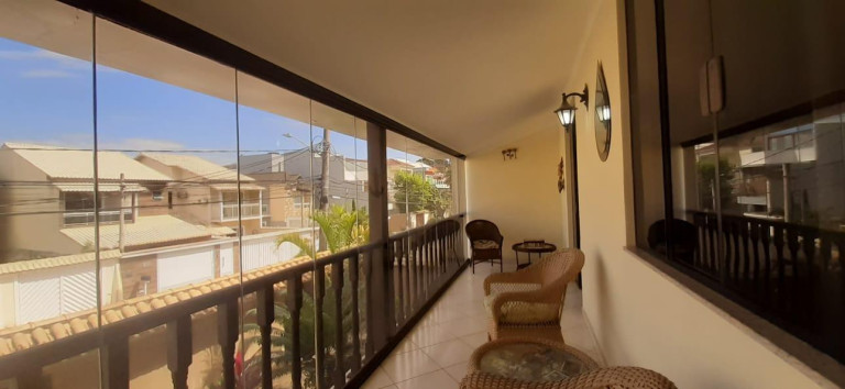 Imagem Casa com 3 Quartos à Venda, 195 m² em Campo Grande - Rio De Janeiro Imagem Casa com 3 Quartos à Venda, 195 m² em Campo Grande - Rio De Janeiro