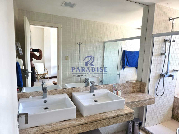 Imagem Casa com 4 Quartos à Venda, 219 m² em Praia Do Forte - Mata De São João