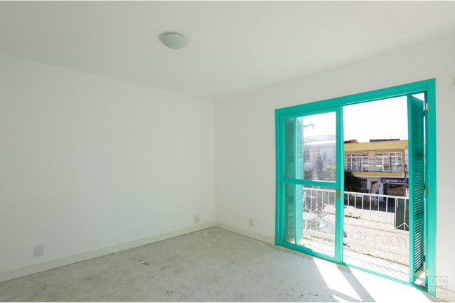 Imagem Casa com 5 Quartos à Venda, 253 m² em Santana - Porto Alegre