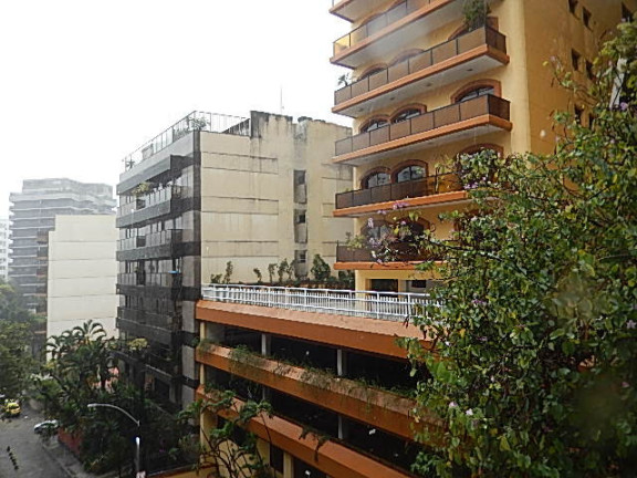 Imagem Apartamento com 3 Quartos à Venda, 147 m² em Lagoa - Rio De Janeiro Imagem Apartamento com 3 Quartos à Venda, 147 m² em Lagoa - Rio De Janeiro