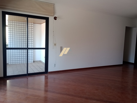 Imagem Imóvel com 3 Quartos à Venda, 157 m² em Cambuí - Campinas