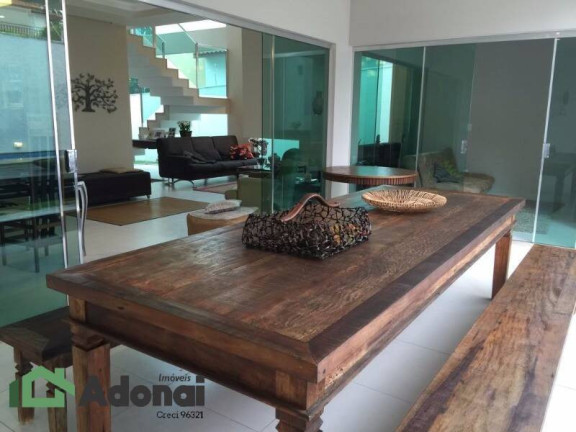 Casa com 4 Quartos à Venda, 365 m² em Jardim Brasil - Jundiaí