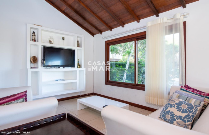 Imagem Casa com 5 Quartos para Alugar ou Temporada, 450 m² em Forno - Armação Dos Búzios Imagem Casa com 5 Quartos para Alugar ou Temporada, 450 m² em Forno - Armação Dos Búzios