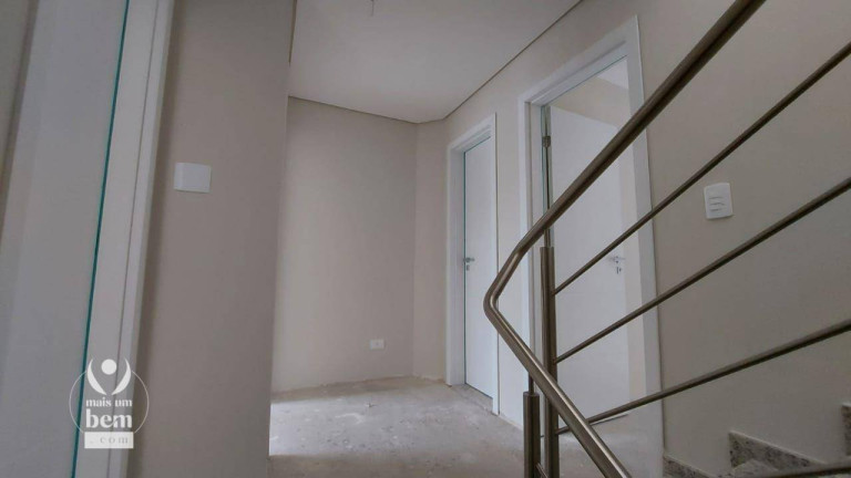 Imagem Sobrado com 3 Quartos à Venda, 141 m² em Uberaba - Curitiba Imagem Sobrado com 3 Quartos à Venda, 141 m² em Uberaba - Curitiba