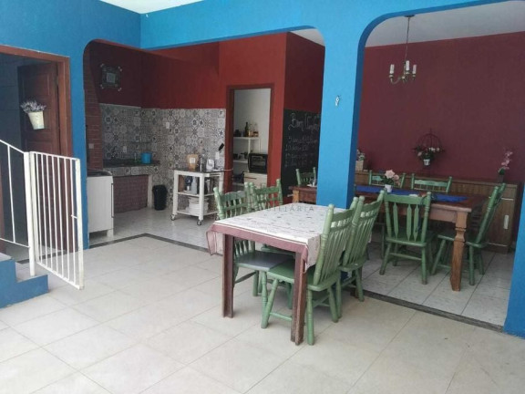 Imagem Casa com 7 Quartos à Venda, 280 m² em Centro - Balneário Camboriú Imagem Casa com 7 Quartos à Venda, 280 m² em Centro - Balneário Camboriú