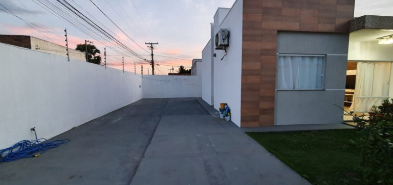 Imagem Casa com 2 Quartos à Venda, 180 m² em Santa Mônica - Feira De Santana Imagem Casa com 2 Quartos à Venda, 180 m² em Santa Mônica - Feira De Santana