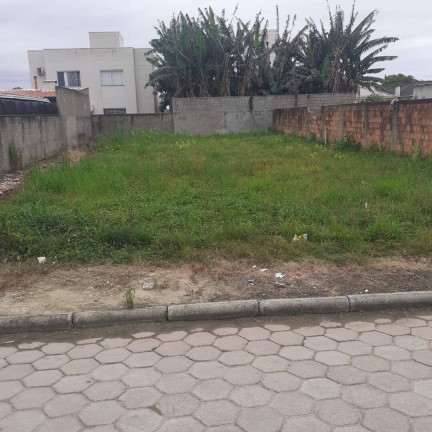 Terreno à Venda, 350 m² em Areias - Tijucas