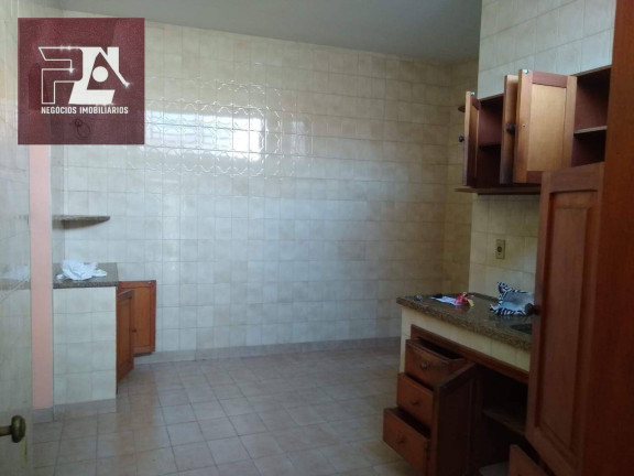 Imagem Casa com 3 Quartos à Venda, 210 m² em Centro - Guaratinguetá Imagem Casa com 3 Quartos à Venda, 210 m² em Centro - Guaratinguetá