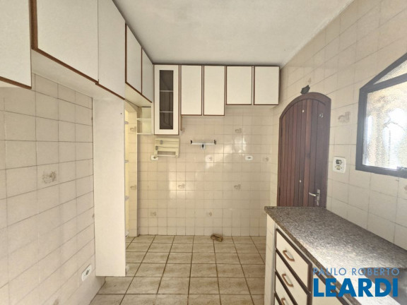 Imagem Sobrado com 3 Quartos à Venda, 177 m² em Vila Scarpelli - Santo André Imagem Sobrado com 3 Quartos à Venda, 177 m² em Vila Scarpelli - Santo André