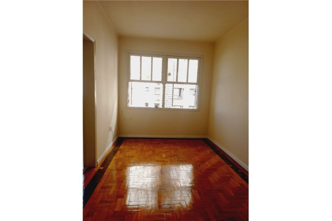 Imagem Imóvel com 1 Quarto à Venda, em Floresta - Porto Alegre Imagem Imóvel com 1 Quarto à Venda, em Floresta - Porto Alegre