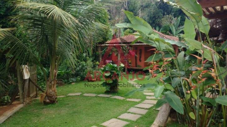 Imagem Casa com 5 Quartos à Venda, 3.000 m² em Praia Do Flamengo - Ubatuba