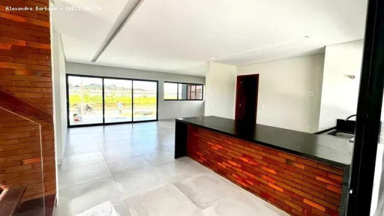 Imagem Casa com 4 Quartos à Venda, 227 m² em Aldeia Dos Camarás - Paudalho