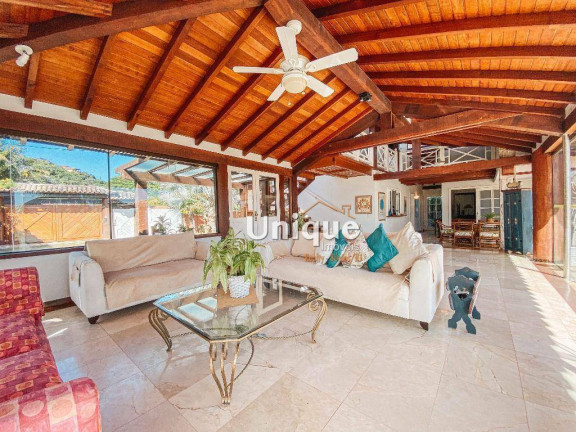 Imagem Casa com 5 Quartos à Venda, 400 m² em Ferradura - Armação Dos Búzios Imagem Casa com 5 Quartos à Venda, 400 m² em Ferradura - Armação Dos Búzios
