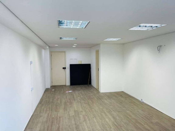 Imagem Sala Comercial à Venda, 37 m² em Lageadinho - Cotia Imagem Sala Comercial à Venda, 37 m² em Lageadinho - Cotia