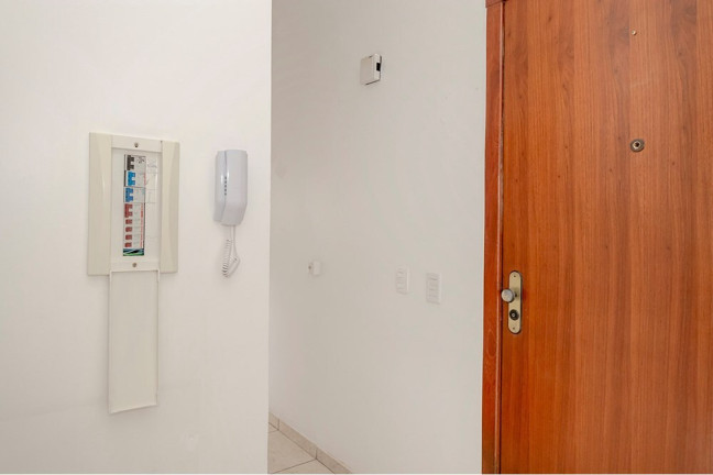 Imagem Imóvel com 2 Quartos à Venda, 48 m² em Teresópolis - Porto Alegre