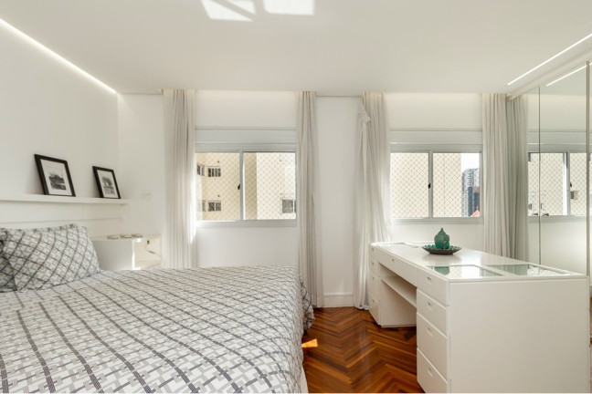 Imagem Apartamento com 2 Quartos à Venda, 126 m² em Moema - São Paulo Imagem Apartamento com 2 Quartos à Venda, 126 m² em Moema - São Paulo