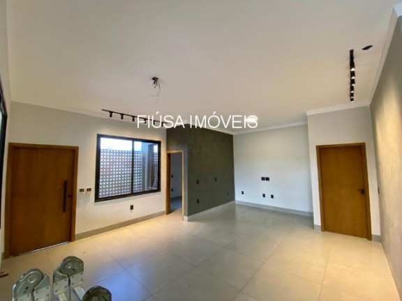 Imagem Casa com 3 Quartos à Venda,  em Aeroporto - Batatais