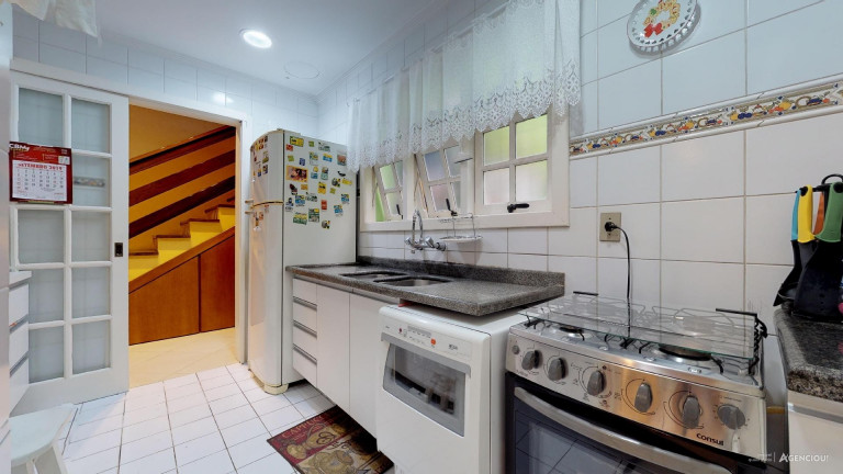 Imagem Sobrado com 3 Quartos à Venda, 221 m² em Tristeza - Porto Alegre