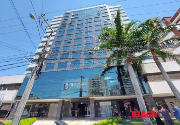 Sala Comercial à Venda, 29 m² em Trindade - Florianópolis