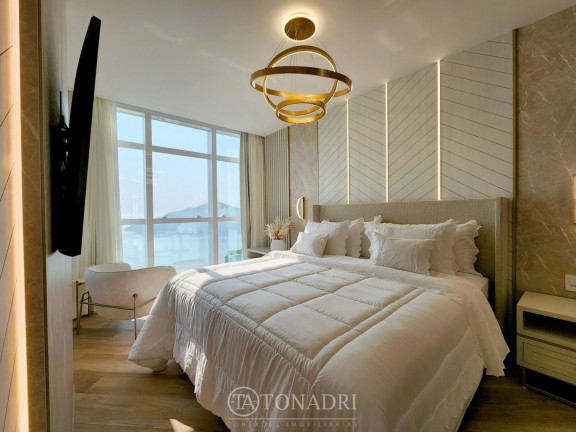 Imagem Imóvel com 4 Quartos à Venda, 277 m² em Centro - Balneário Camboriú Imagem Imóvel com 4 Quartos à Venda, 277 m² em Centro - Balneário Camboriú