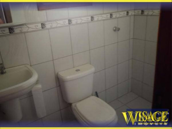Imagem Casa com 3 Quartos para Alugar,  em Jd. Yolanda - Jacareí