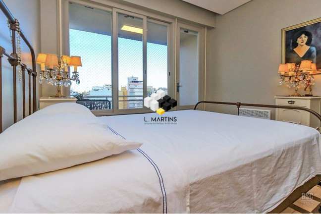 Imagem Apartamento com 4 Quartos à Venda, 221 m² em Independência - Porto Alegre Imagem Apartamento com 4 Quartos à Venda, 221 m² em Independência - Porto Alegre