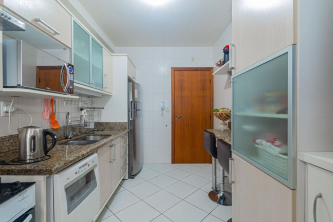 Imagem Imóvel com 3 Quartos à Venda, 100 m² em Moinhos De Vento - Porto Alegre