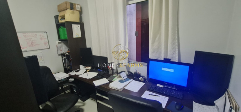 Imagem Casa com 3 Quartos à Venda, 180 m² em Vila São Luiz - Goiânia