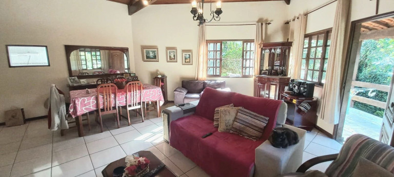 Imagem Casa com 3 Quartos à Venda, 265 m² em Vargem Grande - Teresópolis Imagem Casa com 3 Quartos à Venda, 265 m² em Vargem Grande - Teresópolis