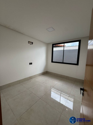 Imagem Casa com 3 Quartos à Venda, 390 m² em Setor Faiçalville - Goiânia Imagem Casa com 3 Quartos à Venda, 390 m² em Setor Faiçalville - Goiânia