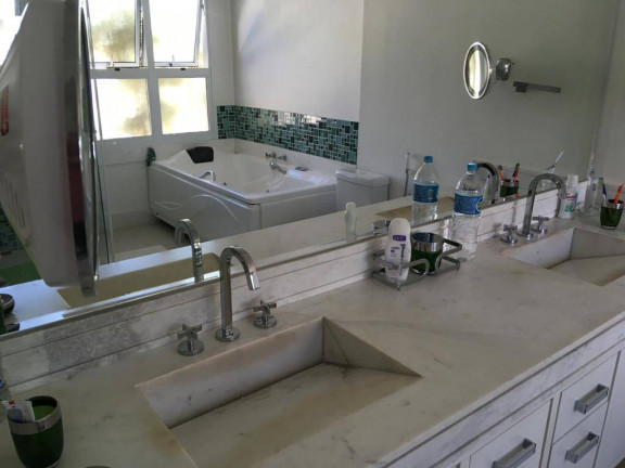 Imagem Casa com 4 Quartos à Venda, 450 m² em Alphaville Residencial Dois - Barueri Imagem Casa com 4 Quartos à Venda, 450 m² em Alphaville Residencial Dois - Barueri