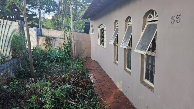 Casa com 3 Quartos à Venda, 300 m² em Conjunto Centauro - Arapongas