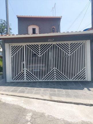Sobrado com 3 Quartos à Venda, 210 m² em Vila Júlia - Poá