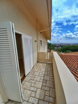 Imagem Sobrado com 3 Quartos à Venda,  em Cidade Satélite - Atibaia
