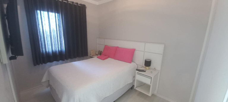 Imagem Imóvel com 2 Quartos à Venda, 63 m² Imagem Imóvel com 2 Quartos à Venda, 63 m²