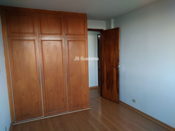 Imagem Imóvel com 2 Quartos à Venda, 140 m² em água Verde - Curitiba Imagem Imóvel com 2 Quartos à Venda, 140 m² em água Verde - Curitiba