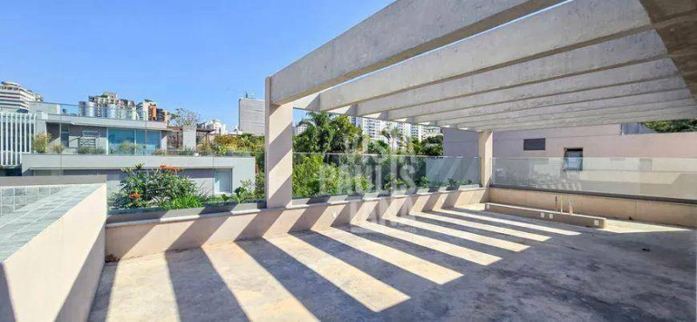 Imagem Casa com 4 Quartos à Venda, 731 m² em Vila Nova Conceição - São Paulo Imagem Casa com 4 Quartos à Venda, 731 m² em Vila Nova Conceição - São Paulo