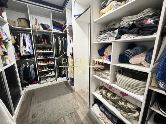 Imagem Casa com 3 Quartos à Venda, 229 m² em Medeiros - Jundiaí Imagem Casa com 3 Quartos à Venda, 229 m² em Medeiros - Jundiaí