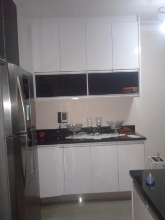 Imagem Sobrado com 4 Quartos à Venda, 220 m² em Jardim Quaresmeira - Suzano Imagem Sobrado com 4 Quartos à Venda, 220 m² em Jardim Quaresmeira - Suzano