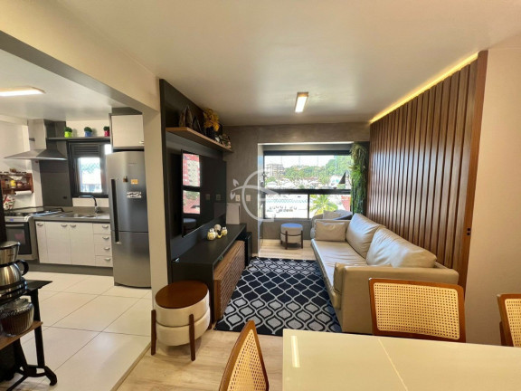Apartamento com 3 Quartos à Venda, 72 m² em América - Joinville