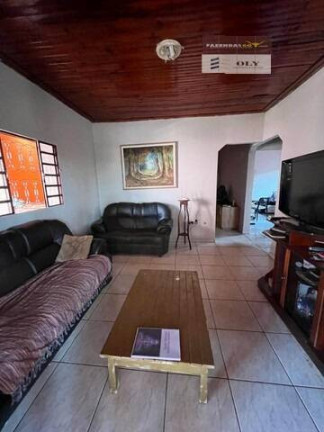 Casa com 3 Quartos à Venda, 200 m² em Setor Santos Dumont - Goiânia