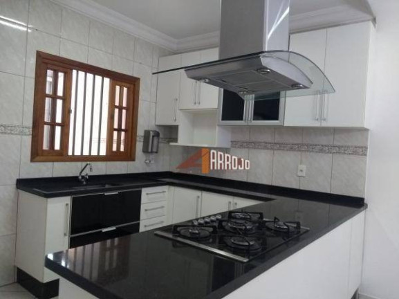 Sobrado com 3 Quartos à Venda, 180 m² em Jardim Lisboa - São Paulo