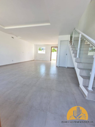 Imagem Sobrado com 3 Quartos à Venda, 100 m² em Meia Praia - Navegantes