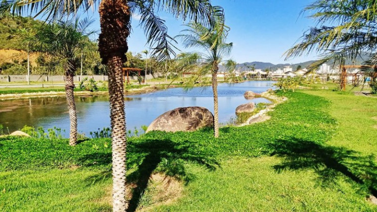 Imagem Imóvel à Venda, 400 m² em Rio Do Meio - Camboriú Imagem Imóvel à Venda, 400 m² em Rio Do Meio - Camboriú
