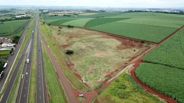 Imagem Imóvel à Venda, 66.268 m² em Engenheiro Carlos De Lacerda Chaves - Ribeirão Preto Imagem Imóvel à Venda, 66.268 m² em Engenheiro Carlos De Lacerda Chaves - Ribeirão Preto
