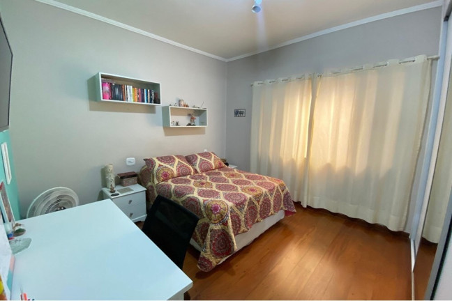 Imagem Casa com 3 Quartos à Venda, 220 m² em Vila Bertioga - São Paulo Imagem Casa com 3 Quartos à Venda, 220 m² em Vila Bertioga - São Paulo