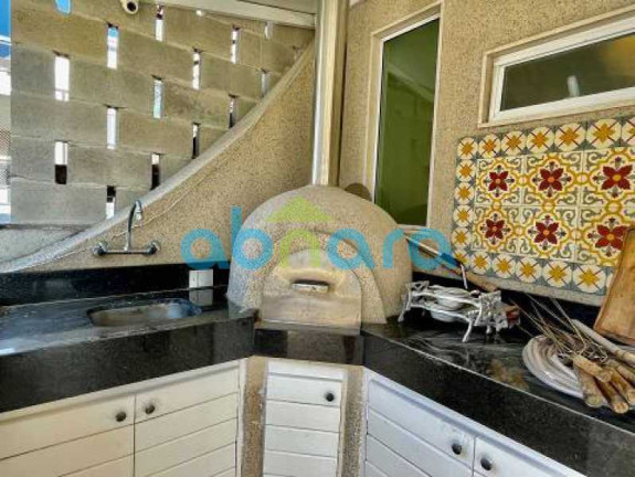 Imagem Cobertura com 5 Quartos à Venda, 300 m² em Ipanema - Rio De Janeiro Imagem Cobertura com 5 Quartos à Venda, 300 m² em Ipanema - Rio De Janeiro
