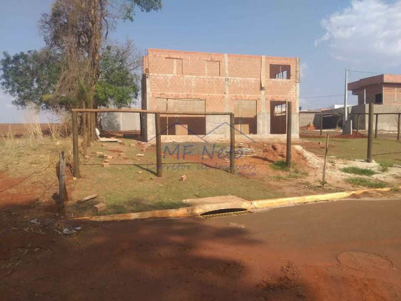 Imagem Casa com 2 Quartos à Venda, 398 m² em Jardim Girassol - Pirassununga
