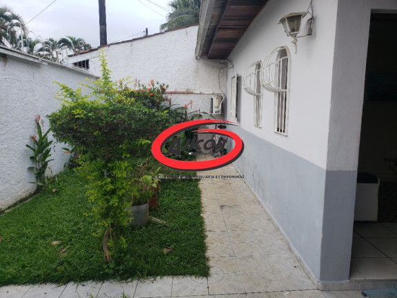 Imagem Casa com 5 Quartos à Venda, 240 m² em Barra Da Lagoa - Ubatuba Imagem Casa com 5 Quartos à Venda, 240 m² em Barra Da Lagoa - Ubatuba